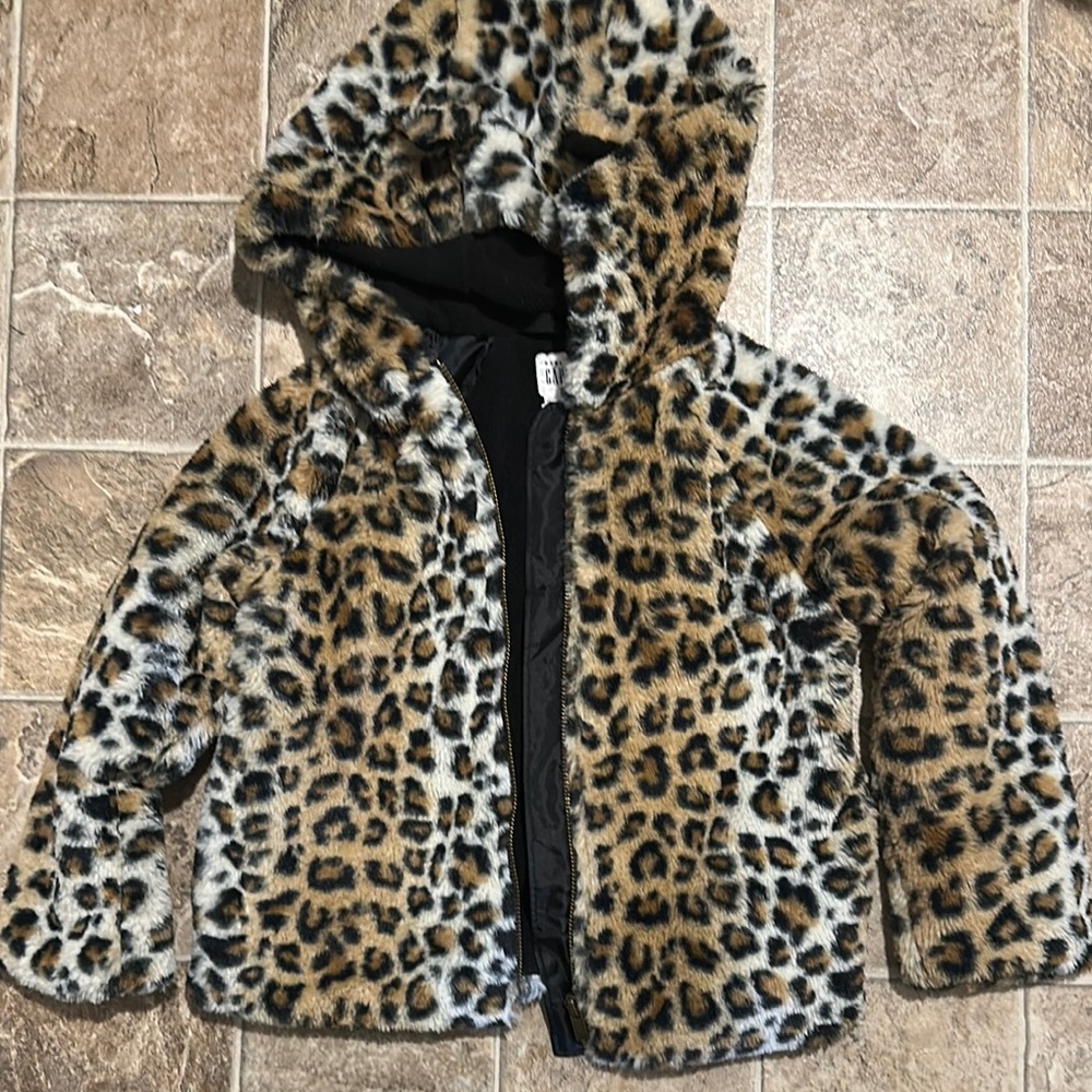 Fuzzy GAP jacket